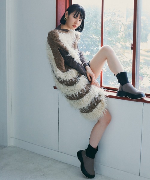 VEGE（ベジ）の「VEGE Taitan（ブーツ・レディース・ブラック/グレイッシュベージュ/オリーブ・23/23.5/24/24.5）」の2枚目の写真