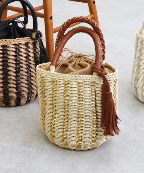 MIAN （ミアン）の「フィルム×ペーパー ストライプトートバッグ（かごバッグ・レディース・ゴールド/シルバー/ブラック・FREE）」の3枚目の写真