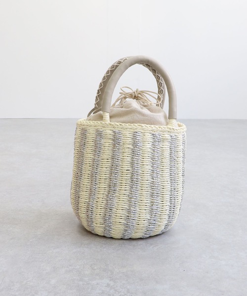 MIAN （ミアン）の「フィルム×ペーパー ストライプトートバッグ（かごバッグ・レディース・ゴールド/シルバー/ブラック・FREE）」の10枚目の写真