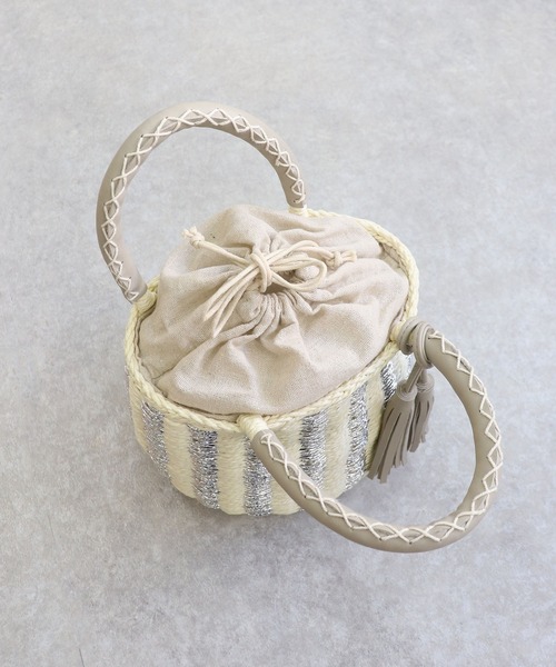 MIAN （ミアン）の「フィルム×ペーパー ストライプトートバッグ（かごバッグ・レディース・ゴールド/シルバー/ブラック・FREE）」の11枚目の写真