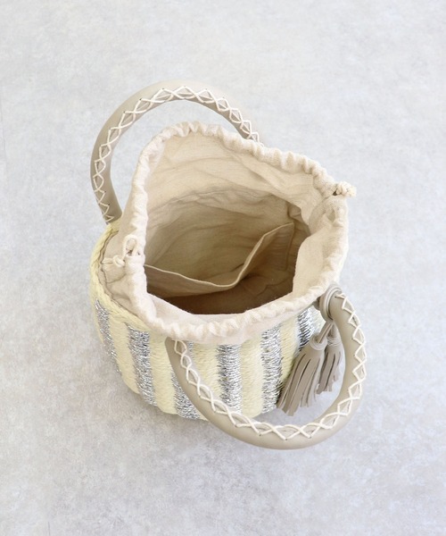 MIAN （ミアン）の「フィルム×ペーパー ストライプトートバッグ（かごバッグ・レディース・ゴールド/シルバー/ブラック・FREE）」の12枚目の写真