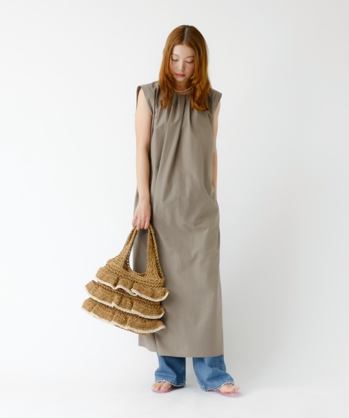 Rouge vif la cle（ルージュヴィフラクレ）の「【Le Melange/ル・メランジュ】ギャザーノースリブワンピース/多機能素材/ノースリーブ/ワンピース【WEB限定】（ワンピース・レディース・ブラック/モカ・フリー）」の17枚目の写真