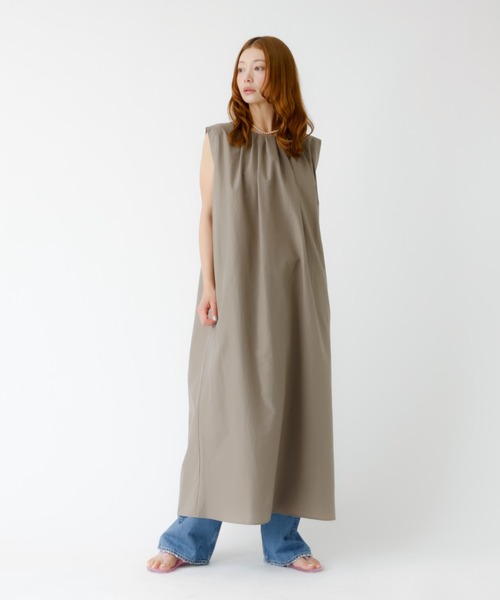 Rouge vif la cle（ルージュヴィフラクレ）の「【Le Melange/ル・メランジュ】ギャザーノースリブワンピース/多機能素材/ノースリーブ/ワンピース【WEB限定】（ワンピース・レディース・ブラック/モカ・フリー）」の18枚目の写真