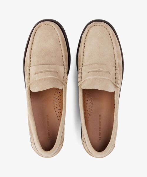 TOMMY HILFIGER（トミーヒルフィガー）の「クラシックヒルフィガースエードローファー（その他シューズ・メンズ・ベージュ・25cm/26cm/26.5cm）」の3枚目の写真