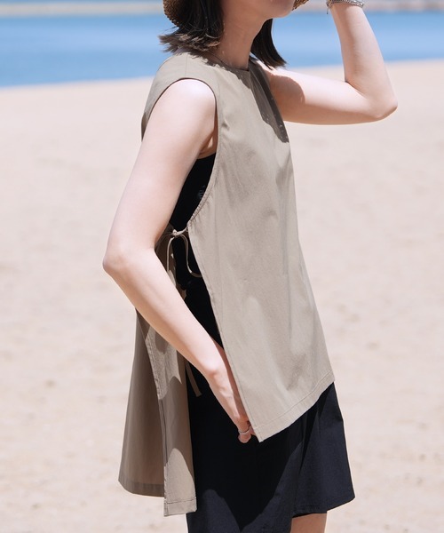 reca（レカ）の「ノースリサイドリボンラッシュガード（ラッシュガード・レディース・ブラック/グレイッシュベージュ・M）」の18枚目の写真