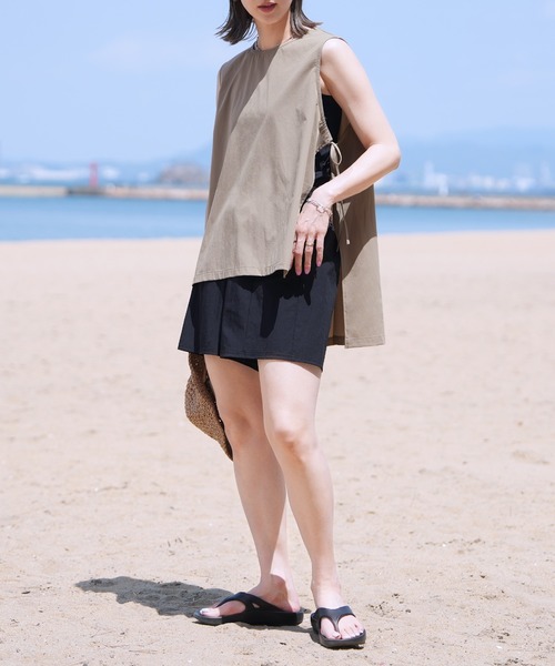 reca（レカ）の「ノースリサイドリボンラッシュガード（ラッシュガード・レディース・ブラック/グレイッシュベージュ・M）」の20枚目の写真