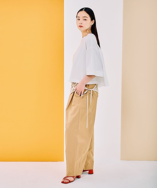 LEPSIM（レプシィム）の「バックギャザーワイドT　290299（Tシャツ/カットソー・レディース・ブラック/ホワイト×ブラック/イエロー/オフホワイト/オレンジ・FREE）」の19枚目の写真