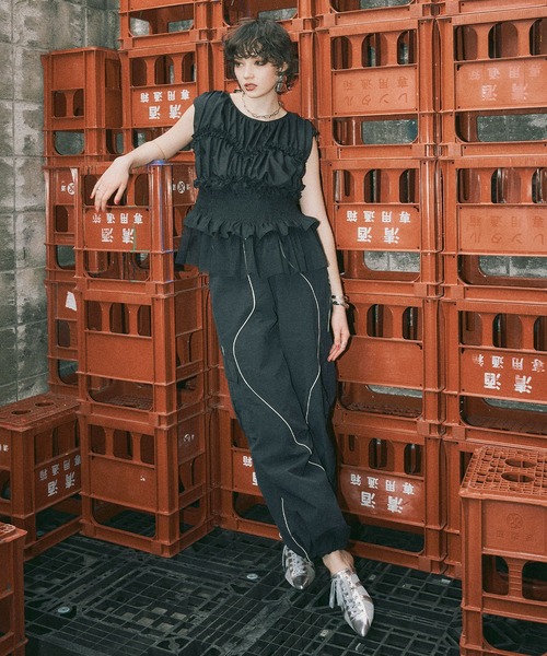 ELLEgirl(エルガール)の「シャーリングノースリーブブラウス(シャツ/ブラウス・レディース・ブラック/オフホワイト/ブルー系その他・FREE)」の17枚目の写真