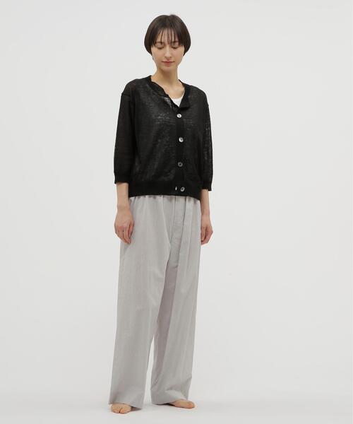 MARGARET HOWELL（マーガレットハウエル）の「FINE LINEN（カーディガン/ボレロ・レディース・ブラック/ライトグリーン・FREE）」の3枚目の写真