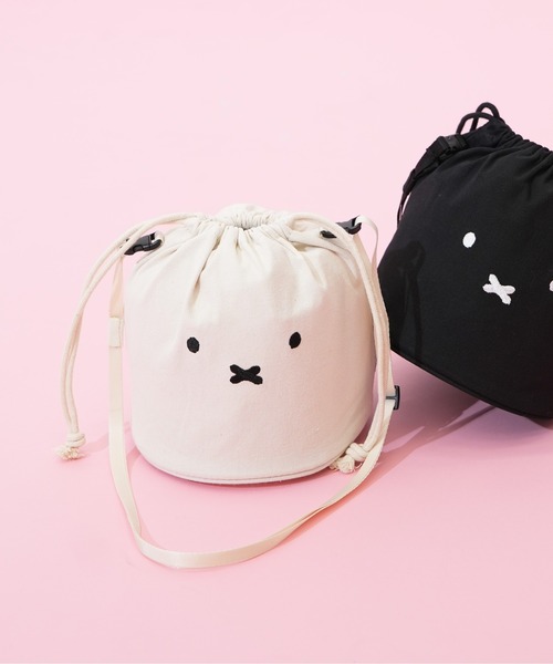 Miffy（ ミッフィー）の「【miffy/ミッフィー】 巾着ショルダー フェイスデザイン（ショルダーバッグ・レディース・ブラック/ナチュラル・FREE）」の2枚目の写真