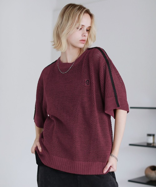 本店は ワンポイントロゴ刺繍サイドラインメッシュニット（ニット トップス