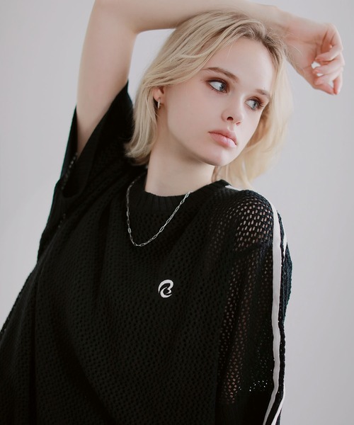 ROCHEM（ローシェン）の「ワンポイントロゴ刺繍サイドラインメッシュニット（ニット/セーター・メンズ・ネイビー/ワイン/チャコール/ブラック/ホワイト/ダークグリーン・S/M/L/XS）」の22枚目の写真