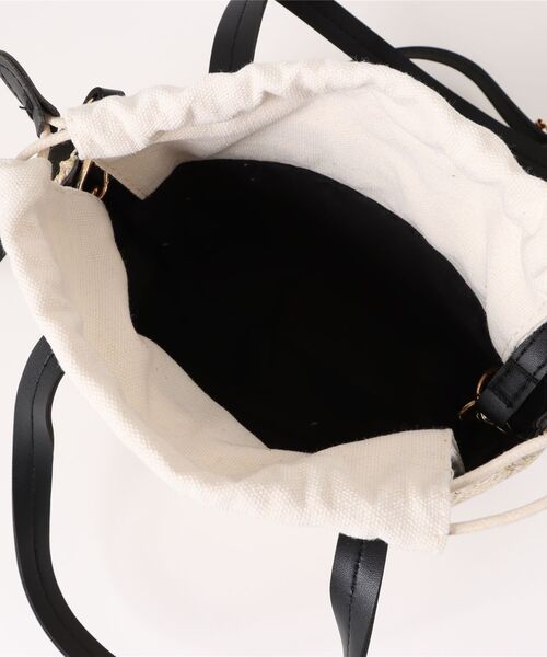 VIBGYOR(ヴィブジョー)の「Mignonjour/かご2wayバッグ M2384(かごバッグ・レディース・ブラウン/ベージュ/ブラック・FREE)」の4枚目の写真