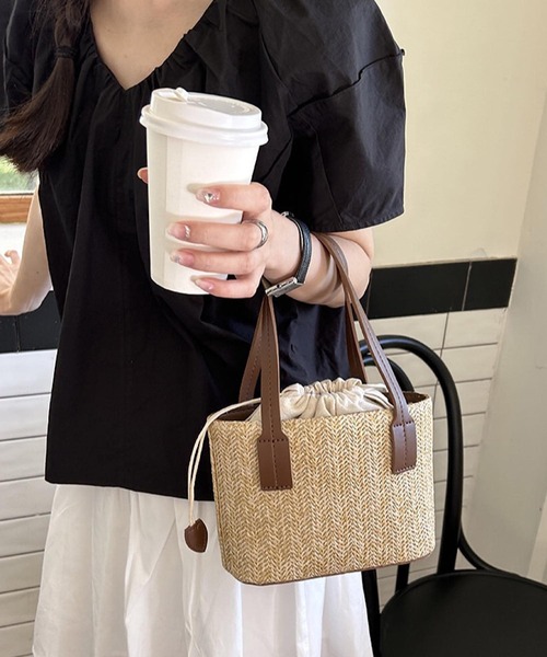 VIBGYOR(ヴィブジョー)の「Mignonjour/かご2wayバッグ M2384(かごバッグ・レディース・ブラウン/ベージュ/ブラック・FREE)」の12枚目の写真