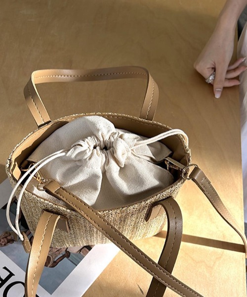 VIBGYOR(ヴィブジョー)の「Mignonjour/かご2wayバッグ M2384(かごバッグ・レディース・ブラウン/ベージュ/ブラック・FREE)」の8枚目の写真