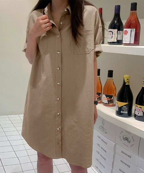 Doux Belle(ドゥーベル)の「膝丈シンプルシャツワンピース(シャツワンピース・レディース・ダークグレー/ブラウン/ベージュ/ピンク/マスタード/グリーン/ブルー・FREE)」の10枚目の写真