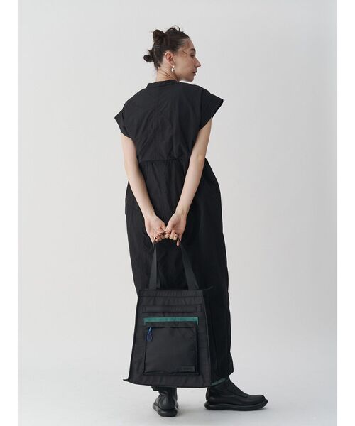 UN3D.(アンスリード)トラピーズナイロンバッグ WEB限定】TRAPEZE NYLON BAG / トラピーズナイロンバッグ