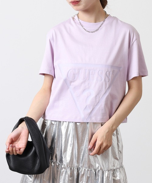 Guess(ゲス)の「GUESS ADELE CROP T-SHIRT TEEシャツ(Tシャツ/カットソー・レディース・ブラック/ライトパープル/グリーン/ピンク・S/M)」の4枚目の写真