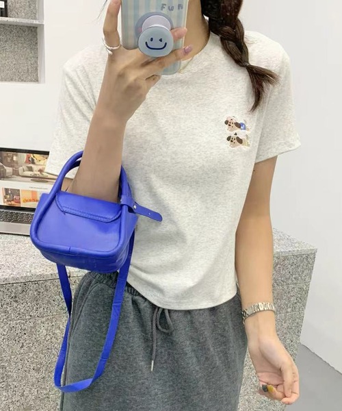 aimoha(アイモハ)の「ワンポイント犬刺繍Tシャツ(Tシャツ/カットソー・レディース・ブルー/ホワイト/ライトグレー/ダークグレー/ベージュ・FREE)」の10枚目の写真