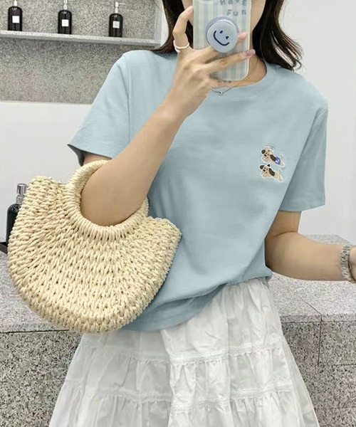 aimoha(アイモハ)の「ワンポイント犬刺繍Tシャツ(Tシャツ/カットソー・レディース・ブルー/ホワイト/ライトグレー/ダークグレー/ベージュ・FREE)」の14枚目の写真