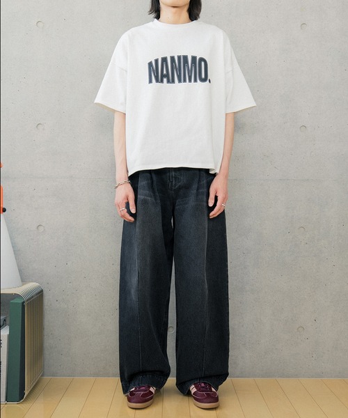 Nanmo.(ナンモ)の「Nanmo.Logo T-shirt / ロゴグラフィックTシャツ(Tシャツ/カットソー・メンズ・ホワイト/ブラック・MEDIUM/LARGE)」の9枚目の写真