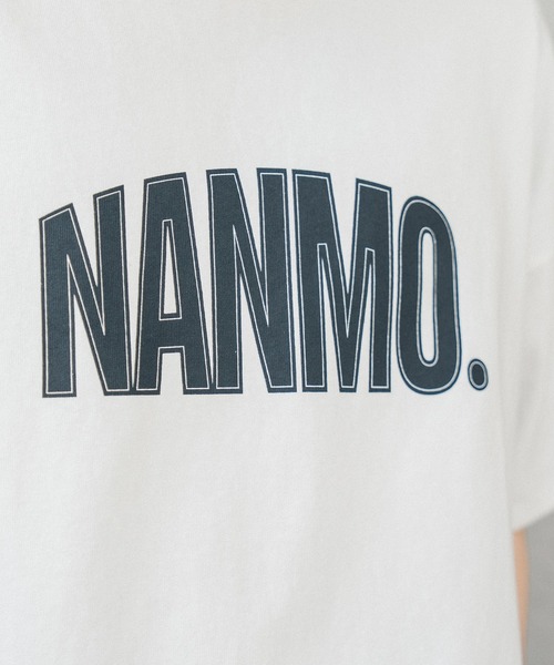 Nanmo.(ナンモ)の「Nanmo.Logo T-shirt / ロゴグラフィックTシャツ(Tシャツ/カットソー・メンズ・ホワイト/ブラック・MEDIUM/LARGE)」の11枚目の写真