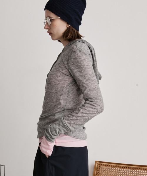 Auntie Rosa Holiday(アンティローザホリデー)の「ヘンリーネックフーディートップス(Tシャツ/カットソー・レディース・杢グレー/その他/アイボリー・FREE)」の18枚目の写真