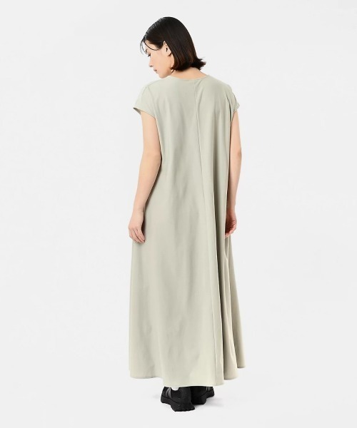 NEW BALANCE(ニューバランス)の「New Balance Sleeveless Sunshield Easy Dress(ニューバランス スリーブレス サンシールド イージー ドレス)(ワンピース・レディース・グリーン系/ブラック系・SMALL/MEDIUM/LARGE)」の14枚目の写真