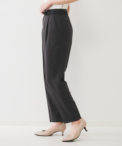 UNTITLED（アンタイトル）の「【通勤スーツ】ライトウェイト テーパードパンツ（その他パンツ・レディース・サンドベージュ/ネイビー/ブラック/チャコールグレー・50/42/44/46/48/00/01/02/03/04）」の7枚目の写真