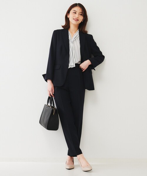 UNTITLED（アンタイトル）の「【通勤スーツ】ライトウェイト テーパードパンツ（その他パンツ・レディース・サンドベージュ/ネイビー/ブラック/チャコールグレー・50/42/44/46/48/00/01/02/03/04）」の13枚目の写真