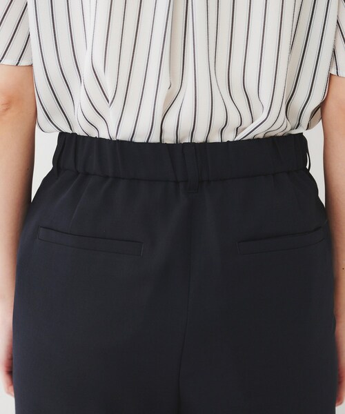 UNTITLED（アンタイトル）の「【通勤スーツ】ライトウェイト テーパードパンツ（その他パンツ・レディース・サンドベージュ/ネイビー/ブラック/チャコールグレー・50/42/44/46/48/00/01/02/03/04）」の21枚目の写真