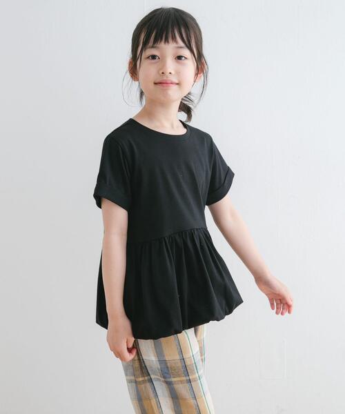 URBAN RESEARCH DOORS(アーバンリサーチドアーズ)の「『親子リンク』『WEB/一部店舗限定サイズ』ペプラムバルーンTシャツ(KIDS)(Tシャツ/カットソー・キッズ・オフホワイト/ブラック・105/120/135/150)」の2枚目の写真