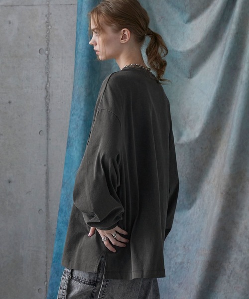 SERACE(セラス)の「【SERACE】Vintage design loose pigment flower embroidery long tee / ヴィンテージデザインルーズピグメントフラワー刺繍ロンT(Tシャツ/カットソー・メンズ・ブラック/ブルー/グレー・S/M/L)」の21枚目の写真