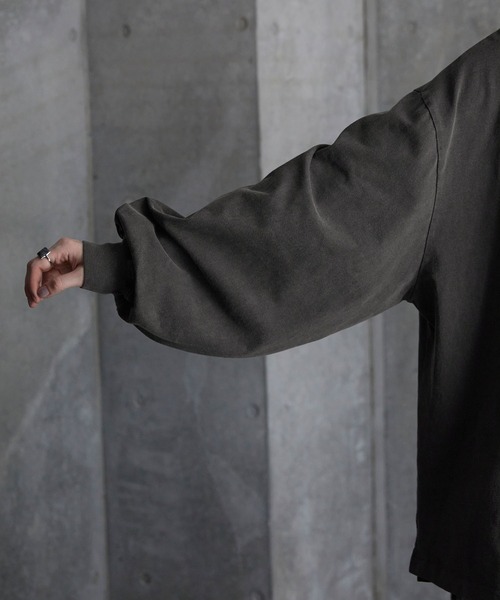 SERACE(セラス)の「【SERACE】Vintage design loose pigment flower embroidery long tee / ヴィンテージデザインルーズピグメントフラワー刺繍ロンT(Tシャツ/カットソー・メンズ・ブラック/ブルー/グレー・S/M/L)」の6枚目の写真