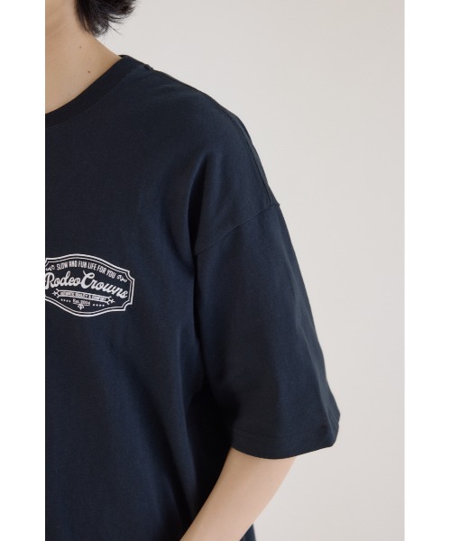 RODEO CROWNS WIDE BOWL(ロデオクラウンズワイドボウル)の「コール&デニムパッチTシャツ(Tシャツ/カットソー・メンズ・ブラック/ホワイト/オレンジ・MEDIUM/LARGE)」の6枚目の写真