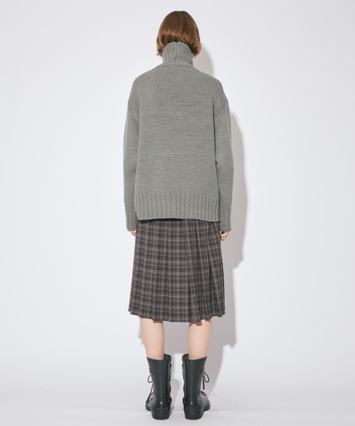 beautiful people(ビューティフルピープル)の「sheer wool check pleated skirt pants(その他パンツ・レディース・ブラウン・38)」の5枚目の写真