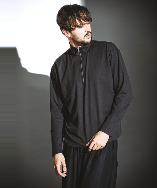 NO ID.(ノーアイディ)の「【NO ID.】Half Zip Big Pullover / ハーフ ジップ ビッグ プルオーバー(ポロシャツ・メンズ・ブラック/グレー/ホワイト・1/2)」の4枚目の写真