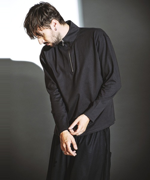 NO ID.(ノーアイディ)の「【NO ID.】Half Zip Big Pullover / ハーフ ジップ ビッグ プルオーバー(ポロシャツ・メンズ・ブラック/グレー/ホワイト・1/2)」の5枚目の写真