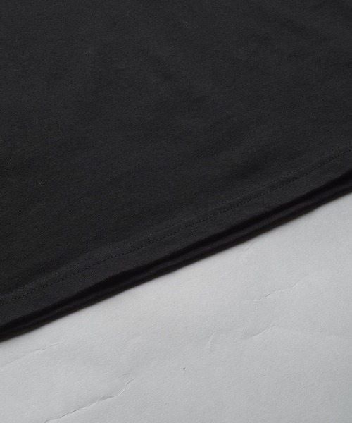 NO ID.(ノーアイディ)の「【NO ID.】Half Zip Big Pullover / ハーフ ジップ ビッグ プルオーバー(ポロシャツ・メンズ・ブラック/グレー/ホワイト・1/2)」の10枚目の写真
