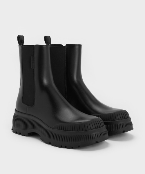 CHARLES & KEITH（チャールズ & キース）の「Darra ダラ リジッドソールチェルシーブーツ（ブーツ・レディース・ブラック/バーガンディー/ベージュ・24.5cm/23.5cm/23cm/22.5cm/26.5cm/25.5cm/25cm）」の18枚目の写真