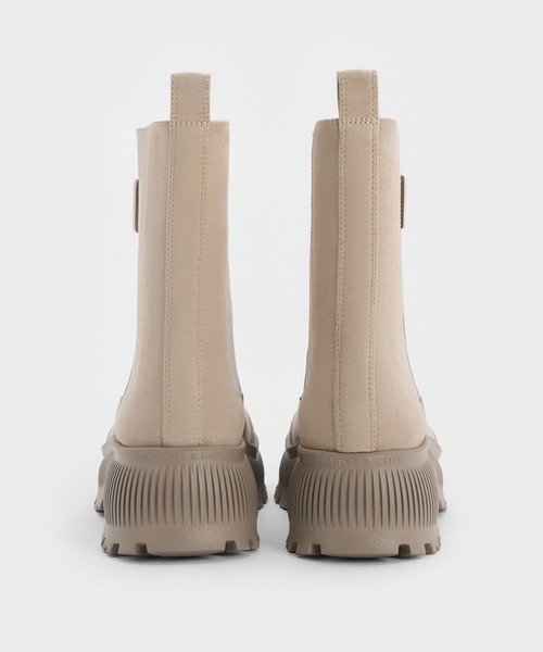 CHARLES & KEITH（チャールズ & キース）の「Darra ダラ リジッドソールチェルシーブーツ（ブーツ・レディース・ブラック/バーガンディー/ベージュ・24.5cm/23.5cm/23cm/22.5cm/26.5cm/25.5cm/25cm）」の15枚目の写真