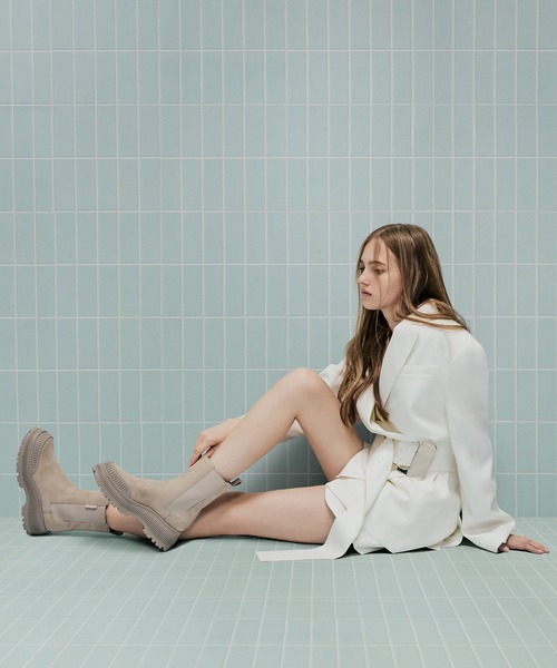 CHARLES & KEITH（チャールズ & キース）の「Darra ダラ リジッドソールチェルシーブーツ（ブーツ・レディース・ブラック/バーガンディー/ベージュ・24.5cm/23.5cm/23cm/22.5cm/26.5cm/25.5cm/25cm）」の12枚目の写真