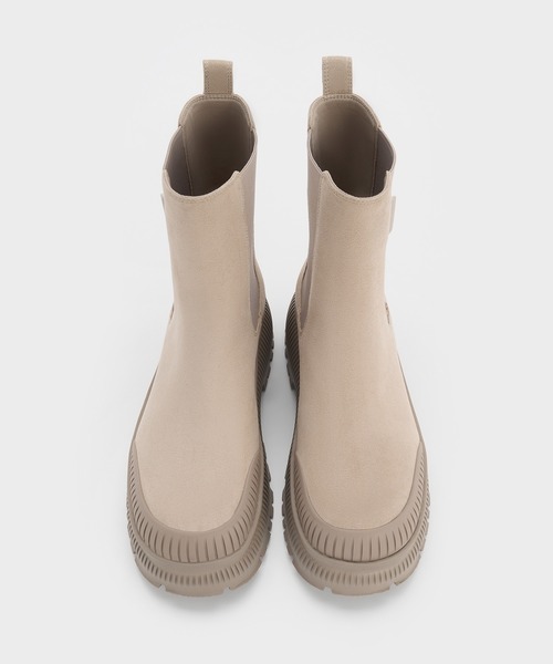 CHARLES & KEITH（チャールズ & キース）の「Darra ダラ リジッドソールチェルシーブーツ（ブーツ・レディース・ブラック/バーガンディー/ベージュ・24.5cm/23.5cm/23cm/22.5cm/26.5cm/25.5cm/25cm）」の5枚目の写真