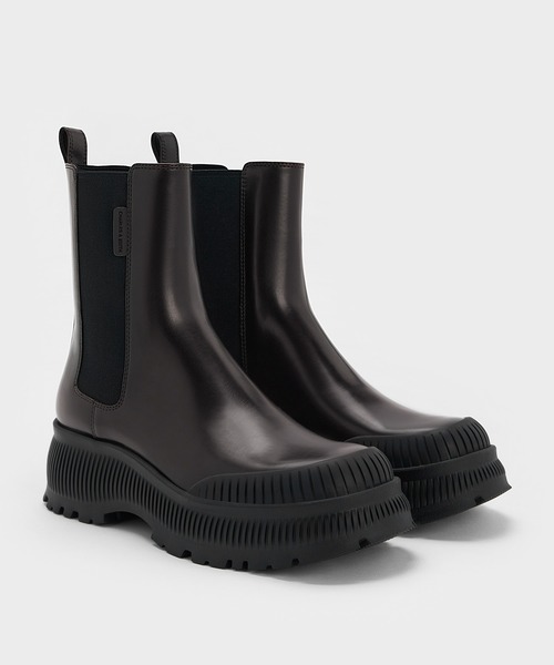 CHARLES & KEITH（チャールズ & キース）の「Darra ダラ リジッドソールチェルシーブーツ（ブーツ・レディース・ブラック/バーガンディー/ベージュ・24.5cm/23.5cm/23cm/22.5cm/26.5cm/25.5cm/25cm）」の8枚目の写真