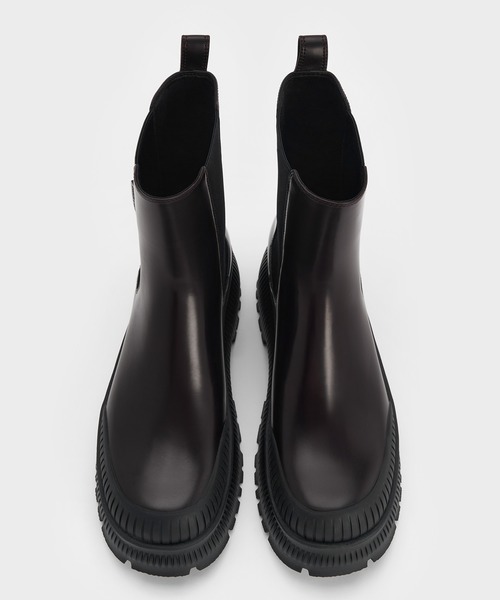 CHARLES & KEITH（チャールズ & キース）の「Darra ダラ リジッドソールチェルシーブーツ（ブーツ・レディース・ブラック/バーガンディー/ベージュ・24.5cm/23.5cm/23cm/22.5cm/26.5cm/25.5cm/25cm）」の4枚目の写真