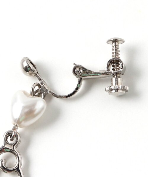 algy(アルジー)の「エンジェルハートパールイヤリング(イヤリング・キッズ・シルバー・FREE)」の3枚目の写真