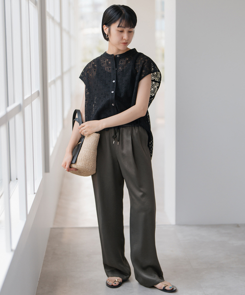 Spick & Span(スピックアンドスパン)の「《WEB限定 / 追加》ワッシャーサテンイージーパンツ(その他パンツ・レディース・ブラック/チャコールグレー・40/38/36)」の4枚目の写真