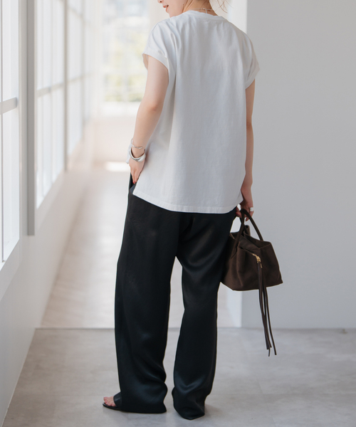 Spick & Span(スピックアンドスパン)の「《WEB限定 / 追加》ワッシャーサテンイージーパンツ(その他パンツ・レディース・ブラック/チャコールグレー・40/38/36)」の9枚目の写真