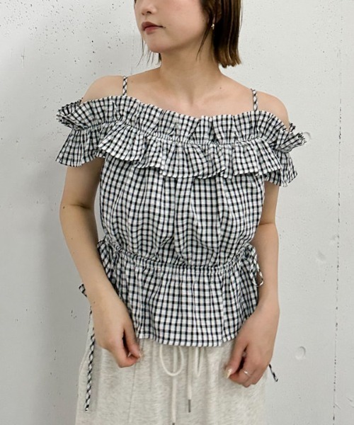 archives（アルシーヴ）の「チェックフリルオフショルブラウス（シャツ/ブラウス・レディース・オフホワイト/ブラック/ベージュ・MEDIUM）」の15枚目の写真