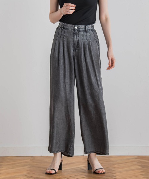 Droite lautreamont（ドロワットロートレアモン）の「バイオシルクパウダー加工ワイドパンツ≪洗濯機で洗える≫（デニムパンツ・レディース・ブラック/ブルー・S/M）」の3枚目の写真